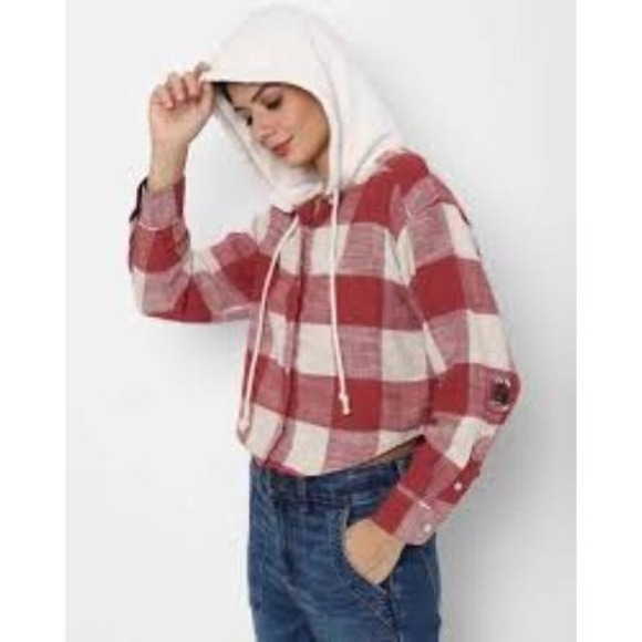 American Eagle Outfitters Tops - American Eagle Flannel Shirt Women's Large Red Plaid Cropped Hooded Button‎ Down